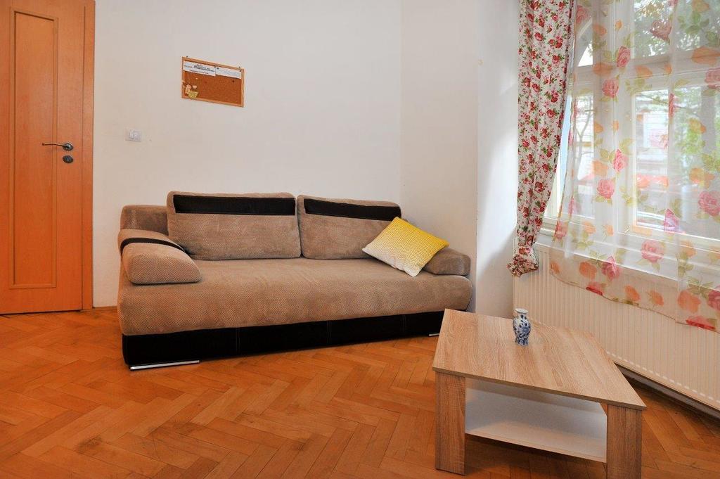 Condo In Vinohrady Prag Exteriör bild